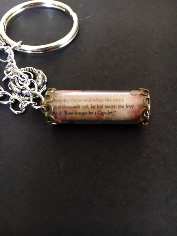 Romeo and Juliet Keychain 2